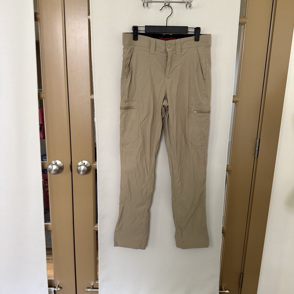 Wrangler Men's 30x32 Tan Beige Cargo Pocket Pants Outdoors Casual Straight Leg